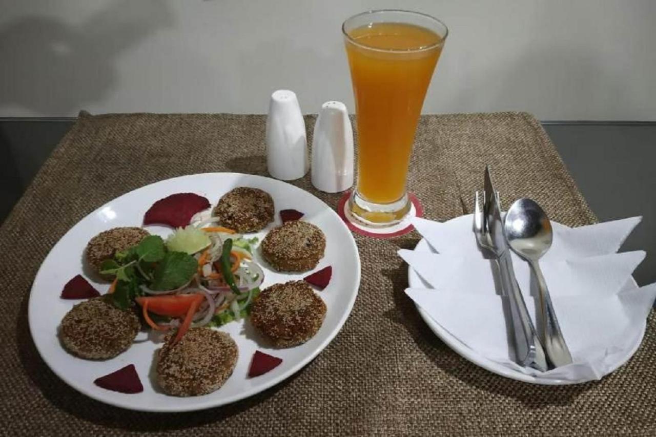 Hotel Atithi Guwahati Eksteriør bilde