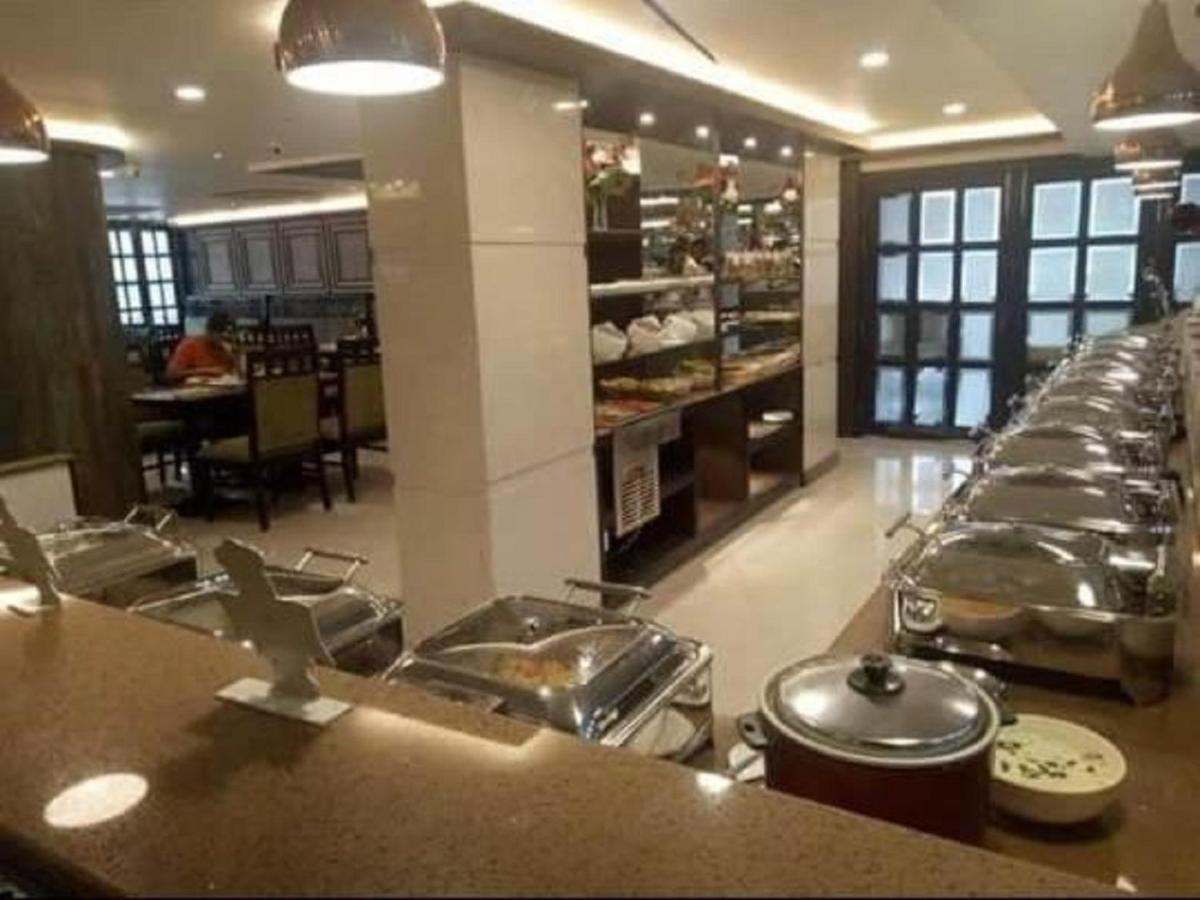 Hotel Atithi Guwahati Eksteriør bilde