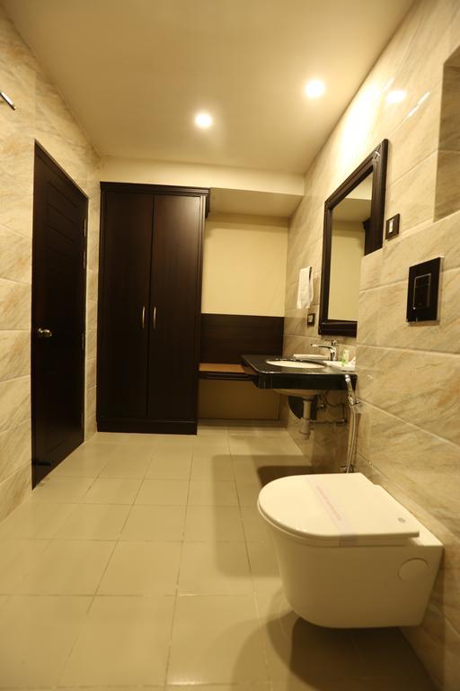 Hotel Atithi Guwahati Eksteriør bilde